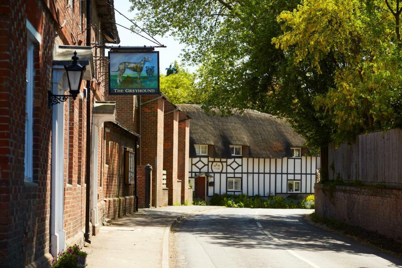 The Greyhound Inn Wantage Dış mekan fotoğraf