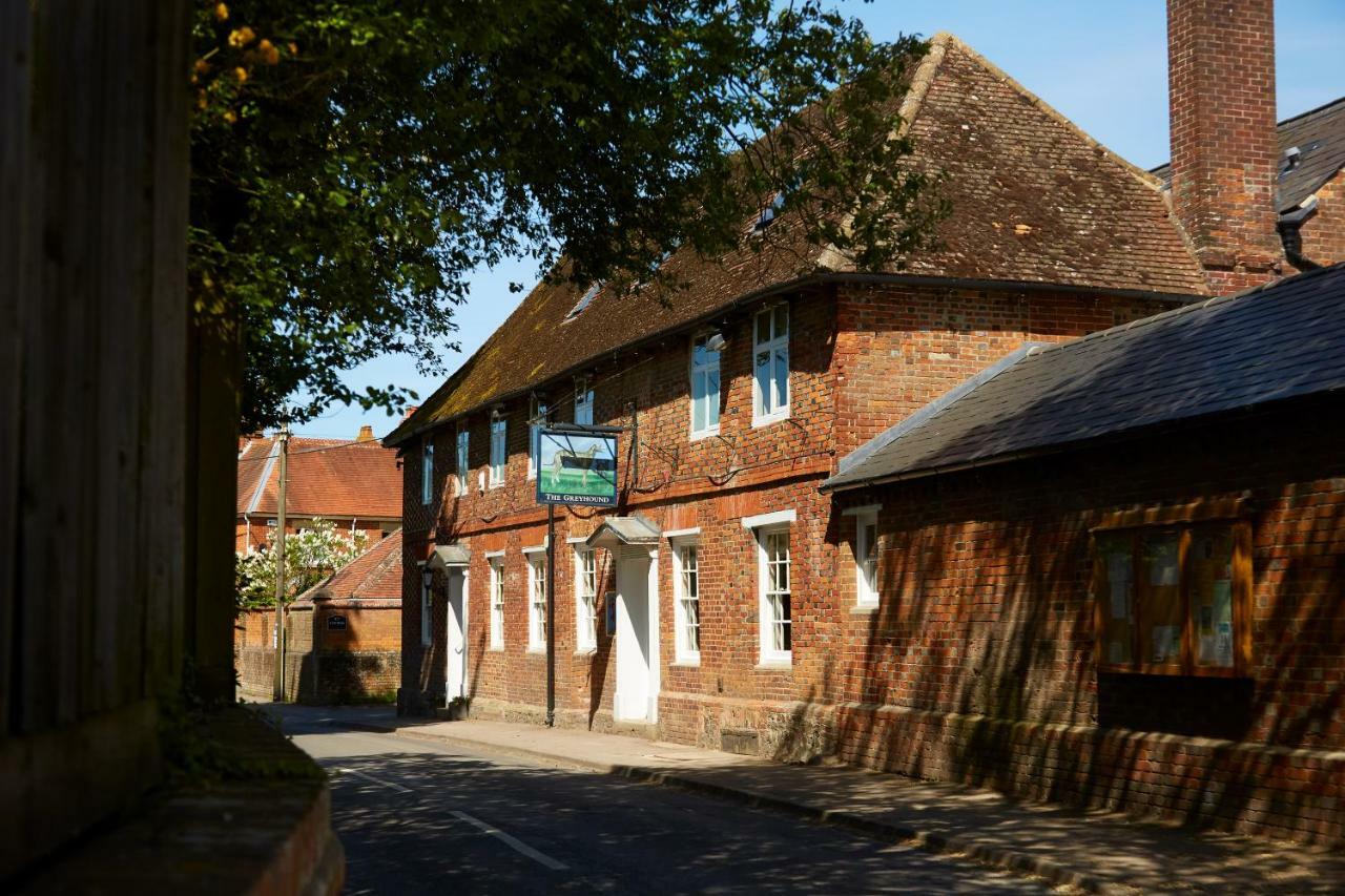 The Greyhound Inn Wantage Dış mekan fotoğraf